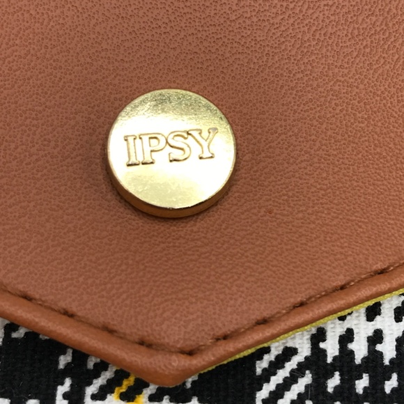 Ipsy September 2021 Glam Bag Plaid Yellow - Picture 6 of 8